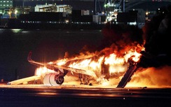 Máy bay chở 379 khách đã va chạm với máy bay cứu trợ Nhật Bản như thế nào?