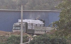 Xe moóc rào chở có ngọn cao 2m lọt nhiều chốt từ Cao Bằng về Lạng Sơn