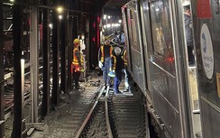 Tàu điện ngầm New York trật đường ray, hơn 20 người bị thương