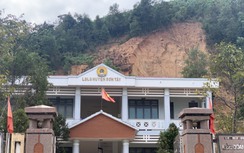 Loạt trụ sở hành chính tiền tỷ ở Quảng Ngãi bị sạt lở núi uy hiếp