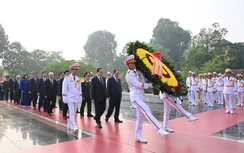 70 năm Giải phóng Thủ đô: Lãnh đạo Đảng, Nhà nước vào Lăng viếng Chủ tịch Hồ Chí Minh