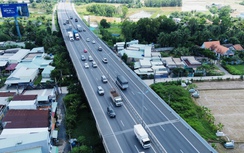 Tài xế mong mở rộng cao tốc về miền Tây để hết kẹt xe