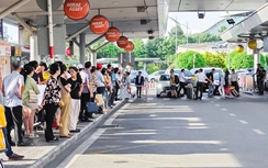 Hai kẻ giả mạo GrabBike bắt chẹt khách ở sân bay Tân Sơn Nhất từng bị xử phạt 10 lần