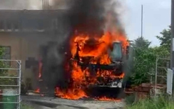 Xe bồn phát nổ khi đang tiếp nhiên liệu, 1 người bị thương