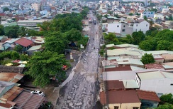 Hối hả thi công sửa chữa tuyến đường "đau khổ" ở Đồng Nai