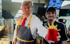 Ông Trump mặc tạp dề bán McDonald's