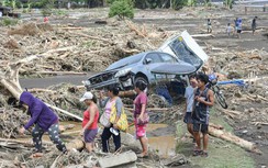 Số người chết do bão Trami ở Philippines tăng cao, nhiều nơi bị cô lập