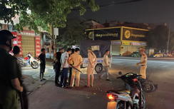 Nhắc nhở không được, nam thanh niên đánh đối tượng đi xe lạng lách, nẹt pô