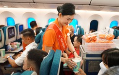 Vietnam Airlines "tô cam bầu trời" vì bình đẳng giới