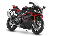 Siêu mô tô Aprilia RSV4 có chế độ mở khóa độc đáo