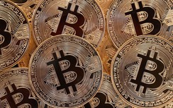 Giá Bitcoin vượt 100.000 đô la