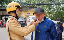 Hà Nội: 266 "ma men" lái xe bị xử phạt trong 4 ngày Tết