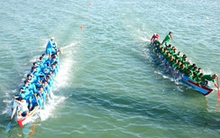 Tưng bừng lễ hội đua thuyền trên sông Cà Ty chào năm mới