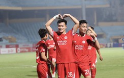 Tiền vệ số 1 Việt Nam nhận lời đề nghị cực khủng từ hai đại gia V-League
