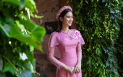 Hoa hậu Ý Nhi rạng rỡ trong tà áo dài tại Úc