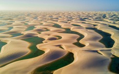 Sa mạc ngàn hồ tại Brazil