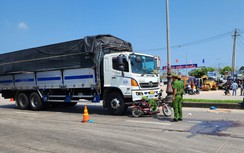 Vụ xe tải tông xe đạp điện: Thêm một học sinh tử vong