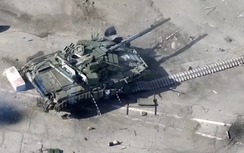 Nga bất ngờ bị tấn công, nhiều xe tăng xe bọc thép xâm nhập biên giới trong đêm