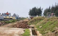 Vì sao hơn 200 hộ dân ở Thái Bình phải bỏ ruộng hoang?
