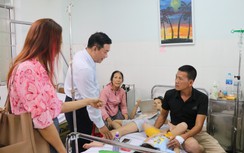 Số người nghi ngộ độc do ăn cơm gà tăng hàng trăm người ở Khánh Hòa
