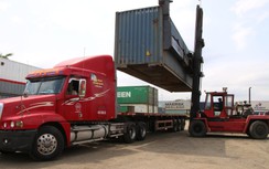 Dỡ bỏ bãi tập kết container trái phép trên đất công ở Đà Nẵng