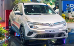 Vì sao giá xe điện VinFast tại Việt Nam cao hơn một số nước?