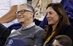 Chuyện tình của tỷ phú Bill Gates với bạn gái bí ẩn đang cùng du lịch tại Việt Nam