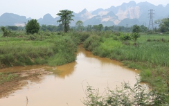 Nghệ An: Nước sông Nậm Tôn bất ngờ chuyển màu vàng đục