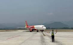 Chuyến bay đầu tiên tới Điện Biên được điều hành bởi đài kiểm soát không lưu mới