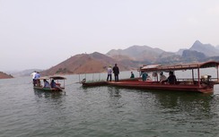 Huy động gần 400 người tìm nạn nhân mất tích vì lật thuyền ở Lai Châu