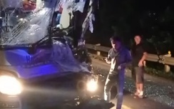 Xe tải va chạm xe khách trên đường Hồ Chí Minh, tài xế tử vong