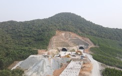 Thông hầm đường bộ cao tốc dài nhất qua Hà Tĩnh trong tháng 5