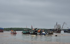 Quảng Ninh: Đang tìm kiếm 4 phụ nữ mất tích do lật thuyền trên sông Chanh