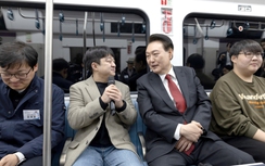 Hàn Quốc dùng đường sắt cao tốc kích thích… tăng dân số