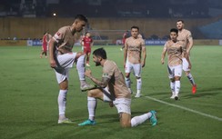 V-League: Quang Hải rực sáng trong ngày CAHN nhấn chìm Khánh Hòa