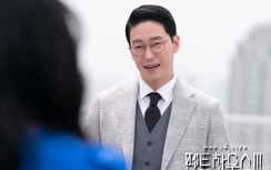 Trùm vai phản diện Uhm Ki Joon chính thức kết hôn ở tuổi 48
