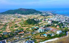 Quảng Ngãi: Huyện 10km2 giữa đại dương xin không sáp nhập