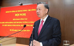 Chủ tịch nước Tô Lâm bàn giao công tác với Bộ trưởng Công an Lương Tam Quang