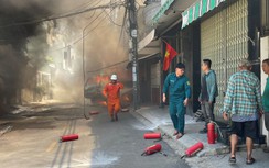 Cháy lớn trong khu dân cư ở Đà Nẵng, chiếc xe ben bị thiêu rụi