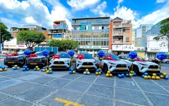 Cổ phiếu Vinasun bật tăng sau khi ra mắt dịch vụ taxi hybrid