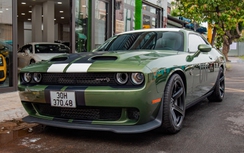 Soi hàng hiếm Dodge Challenger SRT Hellcat Redeye của ông Đặng Lê Nguyên Vũ