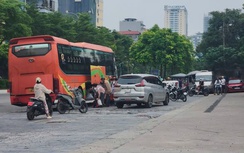 Hà Nội: Hàng loạt nhà xe bị tuýt còi vì hoạt động xe dù, bến cóc