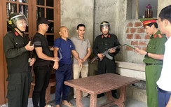 Chủ tài khoản Facebook "Cao Tuổi Bản Tin" bị khởi tố vì lợi dụng quyền tự do dân chủ