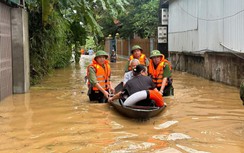 Phú Thọ: Nước lũ tràn đê, nhiều hộ dân phải di dời khẩn cấp