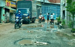 Người dân Biên Hoà mong sớm sửa hai tuyến đường bị xe tải cày nát