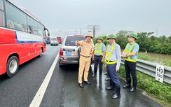 Lãnh đạo Cục Đường bộ và Cục CSGT ra cao tốc kiểm tra chống ngập