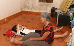 Bố mất vì tai nạn, 3 con nhỏ mịt mờ tương lai