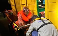 Đảo đèn những ngày bão nổi