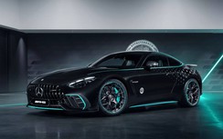 Cận cảnh Mercedes-AMG GT phiên bản đặc biệt