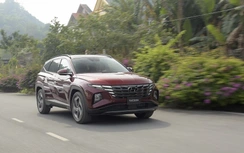 Hyundai Tucson khan hàng, chờ phiên bản mới